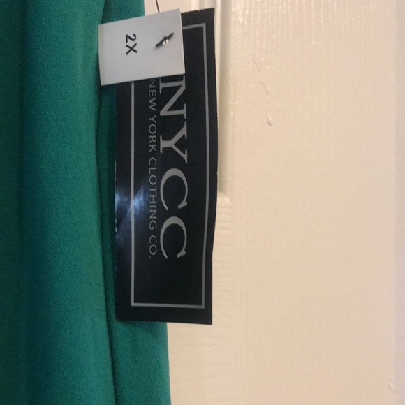 Green Skirt Size 2X - Picture 4 of 4